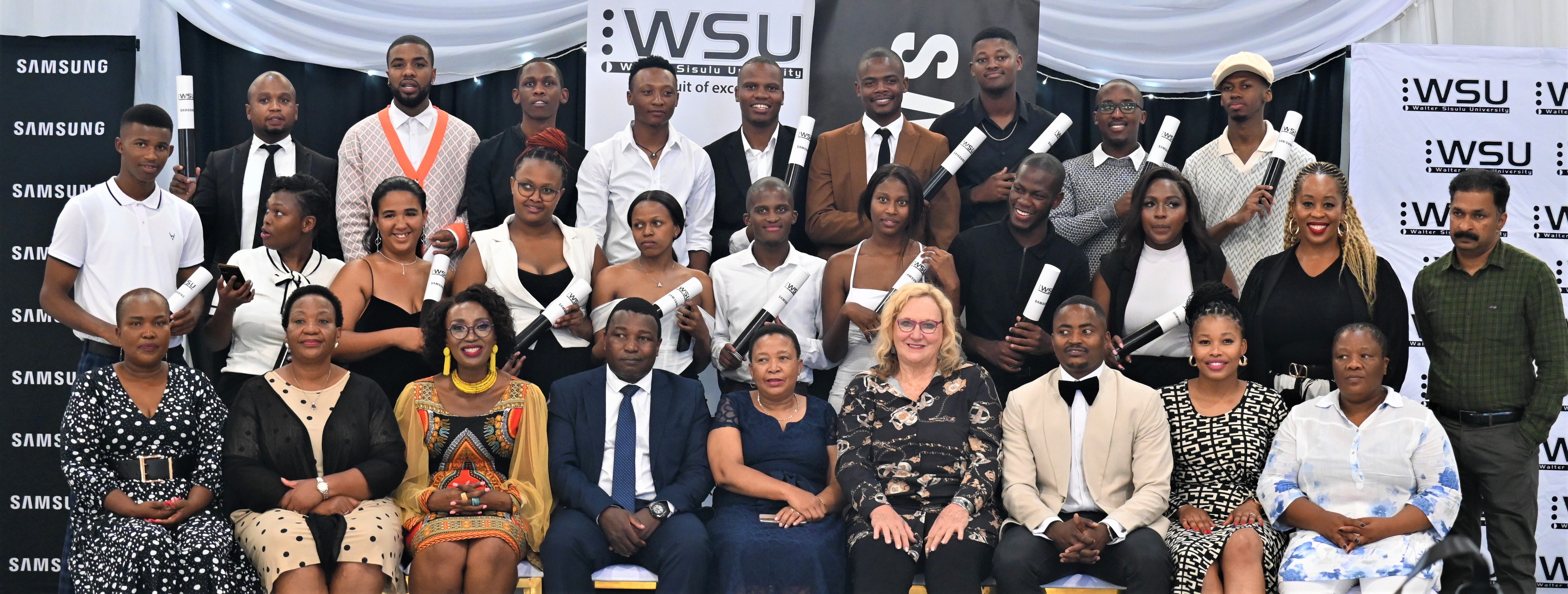 FINAL YEAR IT STUDENTS GRADUATE IN AI EDUCATION THANKS TO WSU SAMSUNG PARTNERSHIP