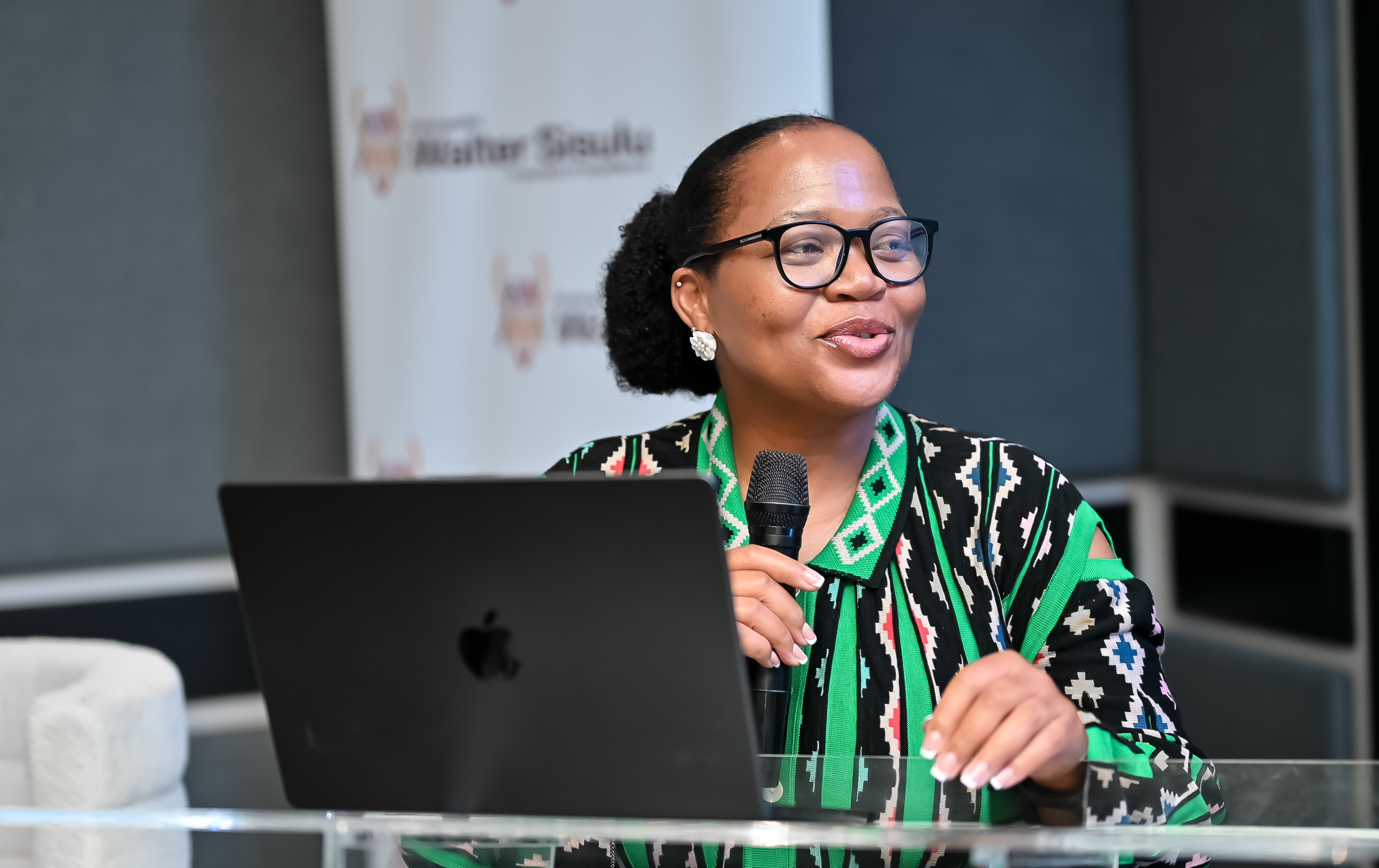 VICE-CHANCELLOR & ACADEMIC LEADERS CONVENE TRANSFORMATIONAL LEADERSHIP ROUNDTABLE