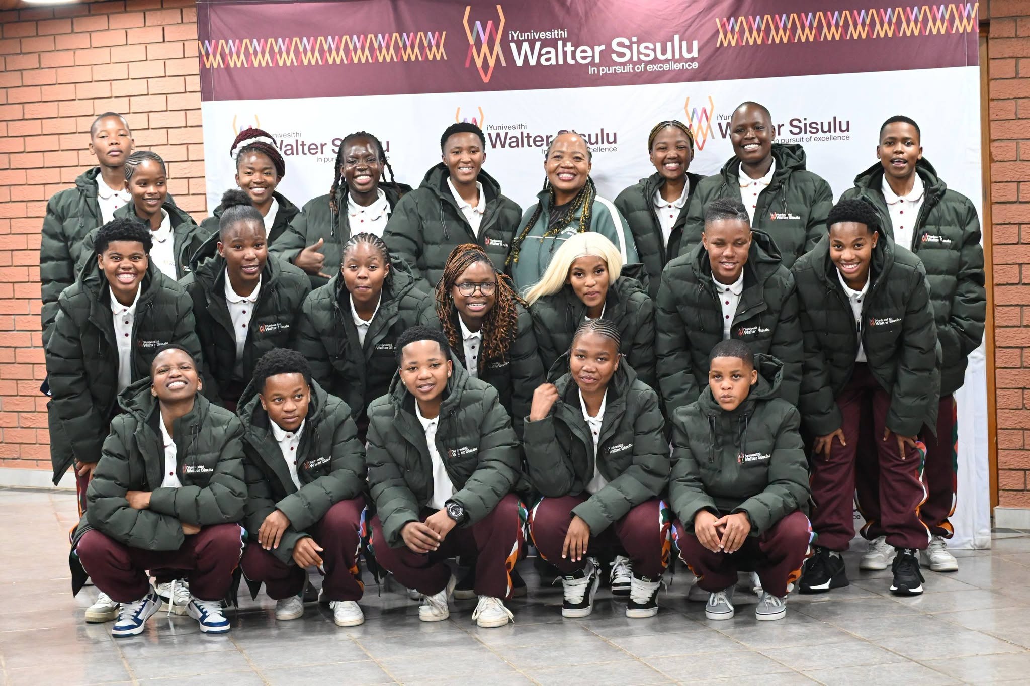 iYunivesithi Walter Sisulu Women's Soccer Team with the university's vice-chancellor