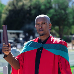 WALTER SISULU RESEARCHER BECOMES FIRST AFRICAN  ORTHOTIST AND PROSTHETIST TO OBTAIN PHD