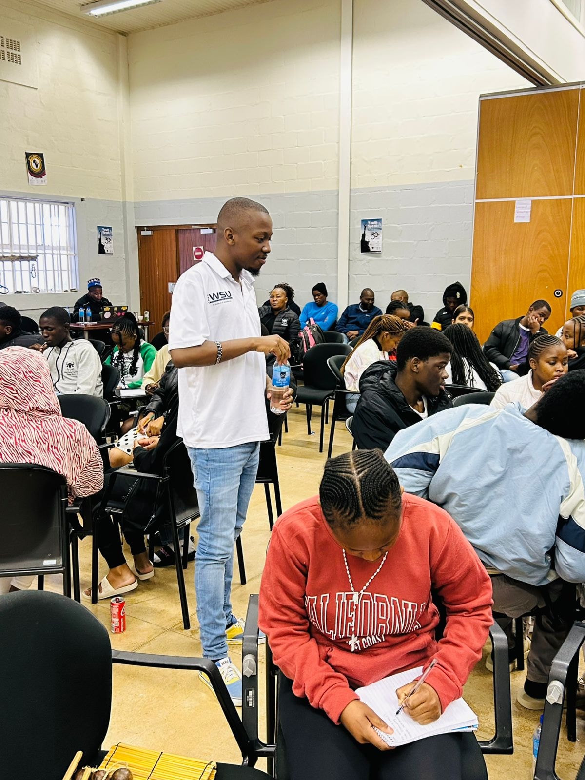 WSU STUDENT FACILITATE AT ROBBEN ISLAND MUSEUM SPRING SCHOOL